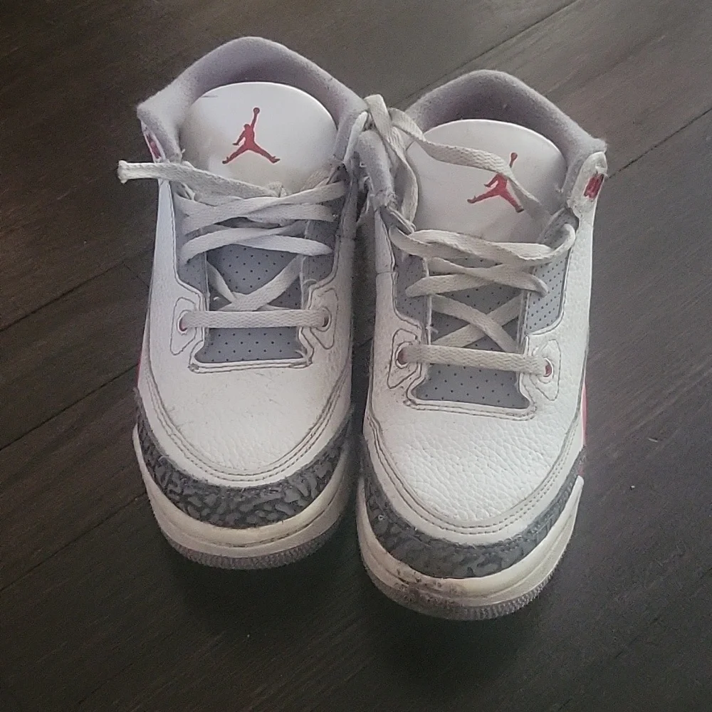 Jordan Retro 3 - Picture 2 of 5